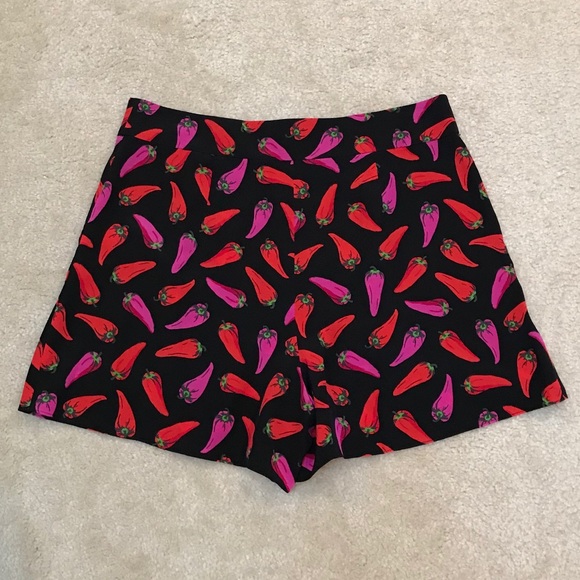 Sold🛑 Kate Spade Haute Stuff Fluid Silk Short 12 - Picture 3 of 8
